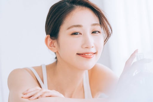 微笑む女性